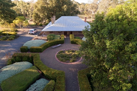 Jacob's Estate Cottage - Timeshare Accommodation 0