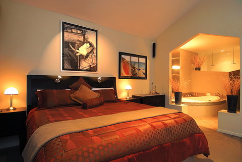 Riverview Rise Retreats - Timeshare Accommodation 1