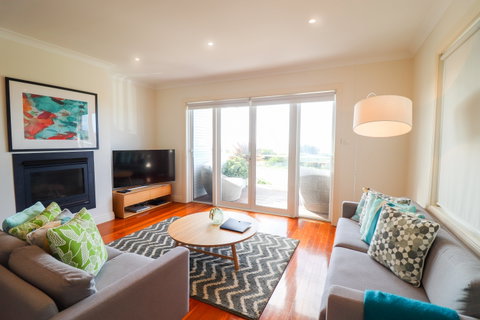 Sunrise Shores - Timeshare Accommodation 1