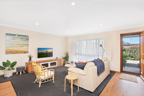 4/11 Cornhill Road - Timeshare Accommodation 2