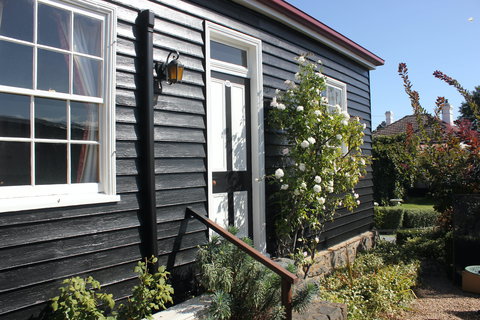 Alice's Cottages - Timeshare Accommodation 1