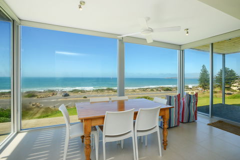 Chiton On The Rocks - Breathtaking Panoramic Coastal Views - Timeshare Accommodation 0