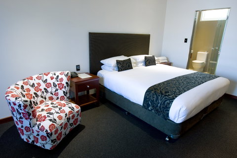 Commodore On The Park - Timeshare Accommodation 1