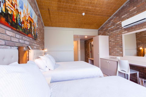 Farnham Court Motel - Timeshare Accommodation 2