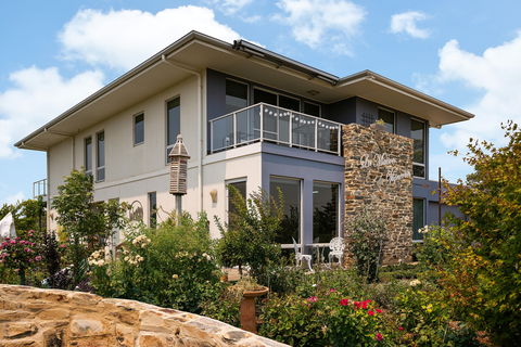 La Maison Du Vigneron B&B & Special Ocassion Dining - Timeshare Accommodation 0