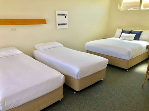 Marina Motel Rooms - Timeshare Accommodation 2