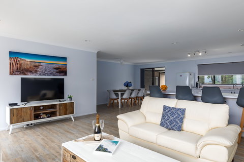 Moona Beach House  Jervis Bay - Timeshare Accommodation 2