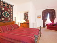 Crest Castle Bed And Breakfast - Timeshare Accommodation 3