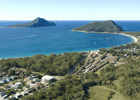 Shoal Bay Beachclub Apartments - Timeshare Accommodation