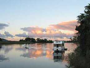 Tweed River House Boats - Timeshare Accommodation 1