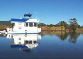 Tweed River House Boats - Timeshare Accommodation 3
