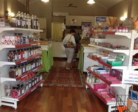 Taylors Sweets And Treats - Timeshare Accommodation 1