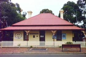 Dredges Cottage - Timeshare Accommodation 0