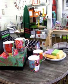 The Famous Tinonee Cafe And Gift Shop - Timeshare Accommodation 0
