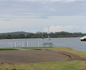 Laurieton Riverside Seafoods - Timeshare Accommodation 2