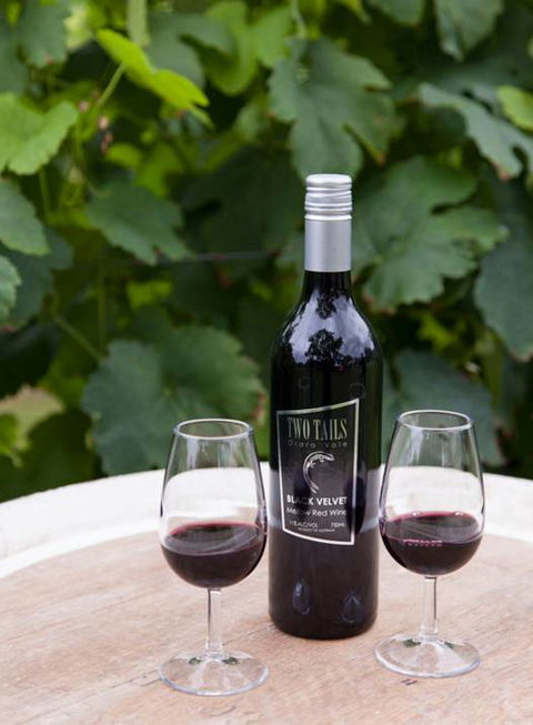 Two Tails Wines - Timeshare Accommodation 1