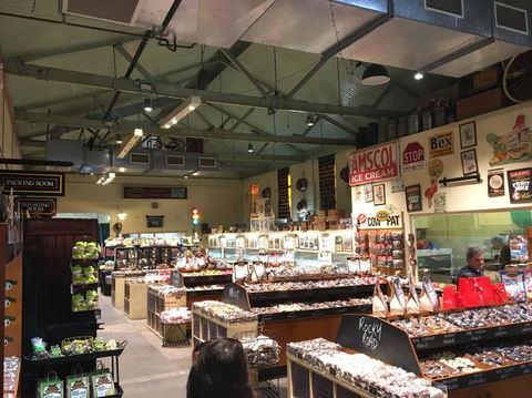 Adelaide Hills And Hahndorf Tour From Adelaide With Wine And Cheese Tasting - Timeshare Accommodation 3