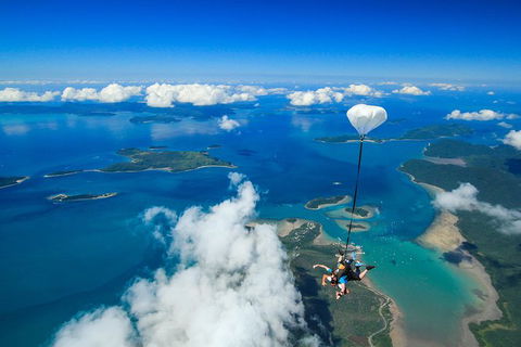 Airlie Beach Tandem Skydive - Timeshare Accommodation 4