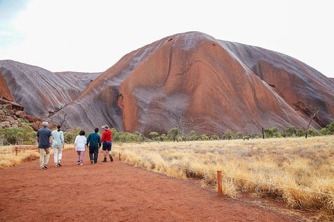Ayers Rock Combo: Uluru Base And Sunset Plus Uluru Sunrise And Kata Tjuta With An Optional BBQ Dinner Or Kings Canyon Day Trip - Timeshare Accommodation 9