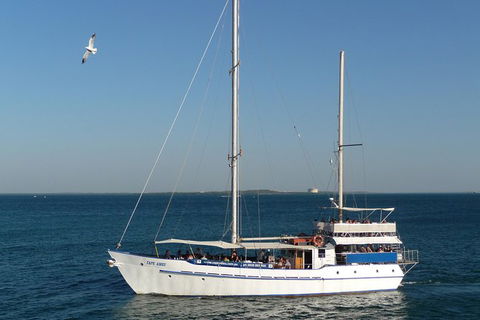 Darwin Sunset Dinner Cruise On Cape Adieu - Timeshare Accommodation 0