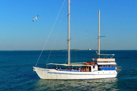 Darwin Sunset Dinner Cruise On Cape Adieu - Timeshare Accommodation 4