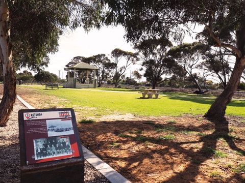 Tailem Bend Historic Rail Trail - Timeshare Accommodation 0