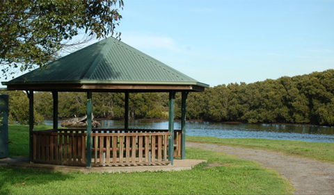 Scotts Point Way To Riverside Park Trail - Timeshare Accommodation 0
