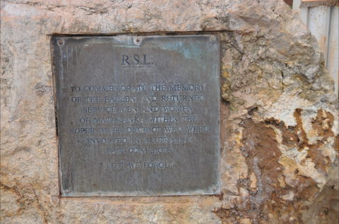 Mataranka War Memorial - Timeshare Accommodation 1