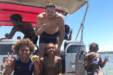 BBQ Boat Hire - Timeshare Accommodation 1