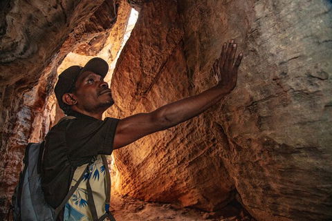 Arnhem Land Injalak Hill Full-Day Tour From Darwin - Timeshare Accommodation 12