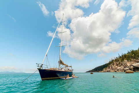 Magnetic Island Sailing BBQ Lunch Cruise - Timeshare Accommodation 0