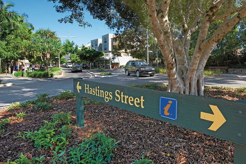 Noosa Everglades Serenity Cruise & Highlights Tour Inc. Lunch & Cruise - Timeshare Accommodation 3