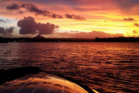 Noosa River Cruise For 3 To 4 People On A Classic Mahogany Speed Boat - 90 Min. - Timeshare Accommodation 12