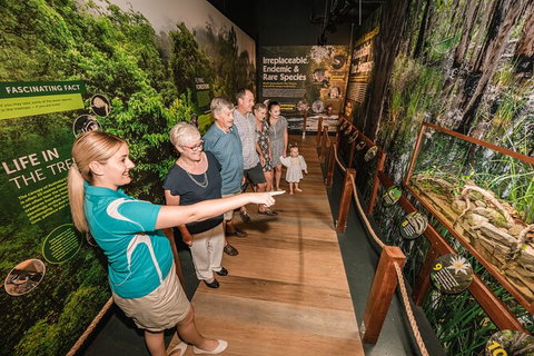 Cairns Aquarium Tour By Twilight With Drink And Appetiser - Timeshare Accommodation 3