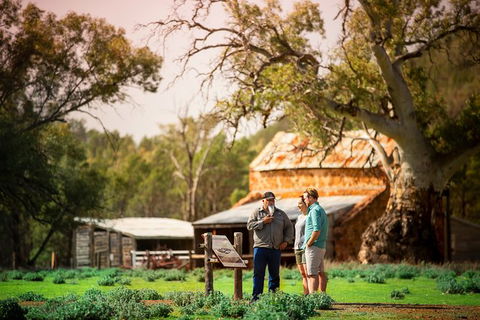 Yura Udnyu - Our Culture, Your Culture (Aboriginal Cultural Walk) - Timeshare Accommodation 9