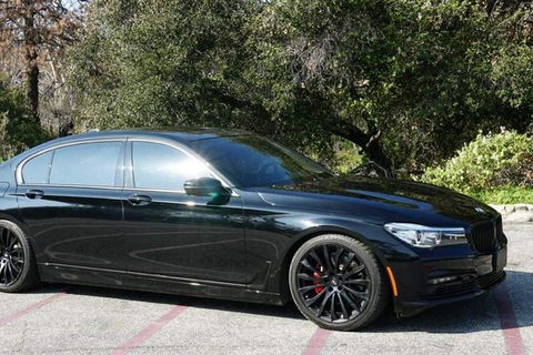 Limo Hire Melbourne Airport To CBD - Timeshare Accommodation 11