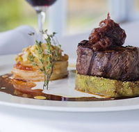 Chris's Beacon Point Restaurant - Timeshare Accommodation