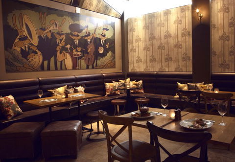 Rabbit Hole Bar And Dining - Timeshare Accommodation 1