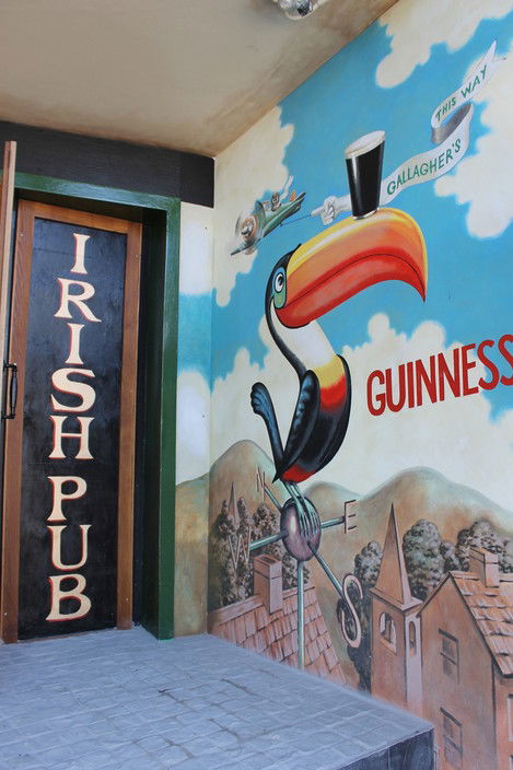 PJ Gallagher's Irish Pub Enfield - Timeshare Accommodation 3
