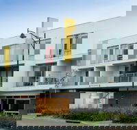 Mawson Lakes Hotel  Function Centre - Timeshare Accommodation