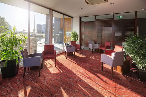 Honeysuckle Executive Apartments - Timeshare Accommodation 2