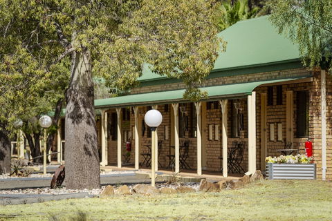 Overlander Homestead Motel - Timeshare Accommodation 0