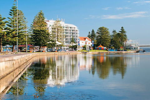Oaks The Entrance Waterfront Suites - Timeshare Accommodation 5