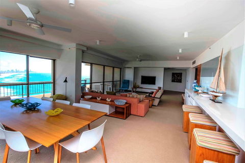 Gemini Court Holiday Apartments - Timeshare Accommodation 4