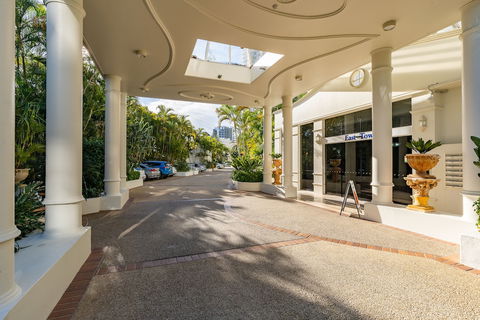 Burleigh Mediterranean Resort - Timeshare Accommodation 0
