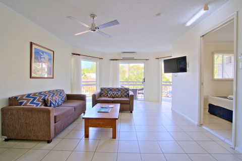 Cairns Queenslander Hotel & Apartments - Timeshare Accommodation 3