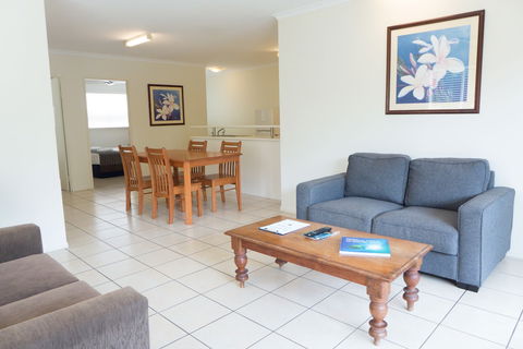 Cairns Queenslander Hotel & Apartments - Timeshare Accommodation 5