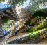 Wisteria Cottage and Cabins - Timeshare Accommodation