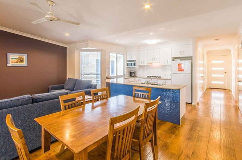 Fraser Island Beach Houses - Timeshare Accommodation 5