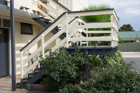 Pioneer Station Motor Inn - Timeshare Accommodation 4